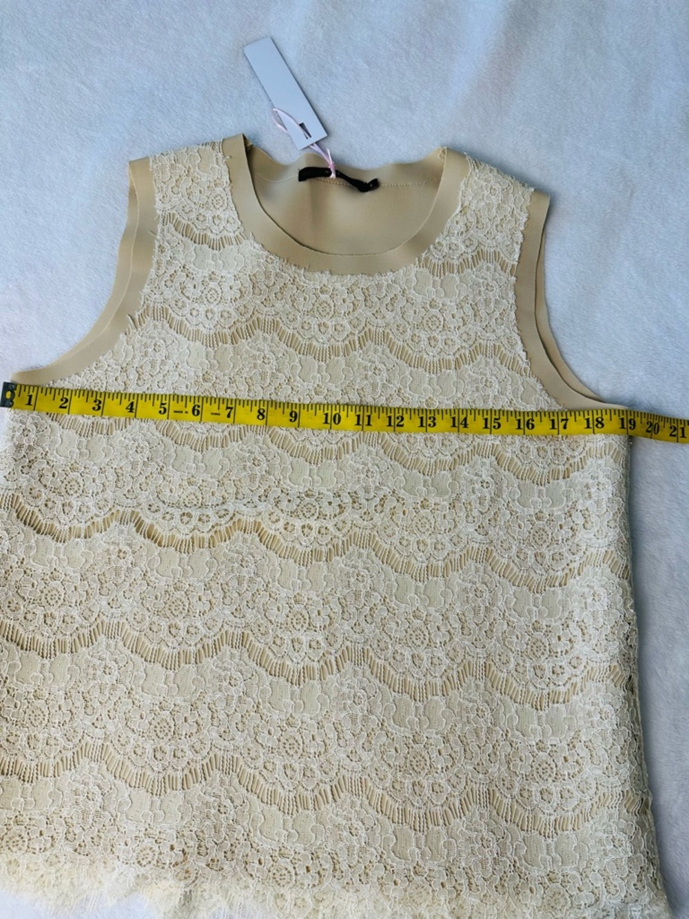 Hazelhaze Sleeveless Cream Lace Top Size Large - Picture 4 of 10